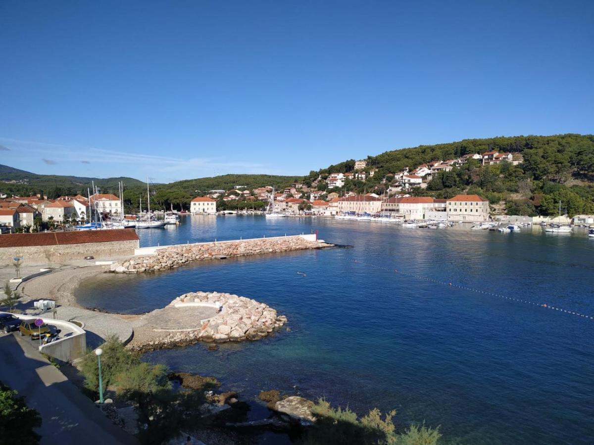 Apartments Peronja Jelsa Seafront Eksteriør billede