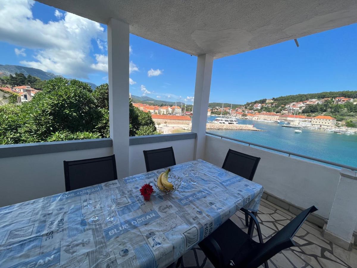 Apartments Peronja Jelsa Seafront Eksteriør billede